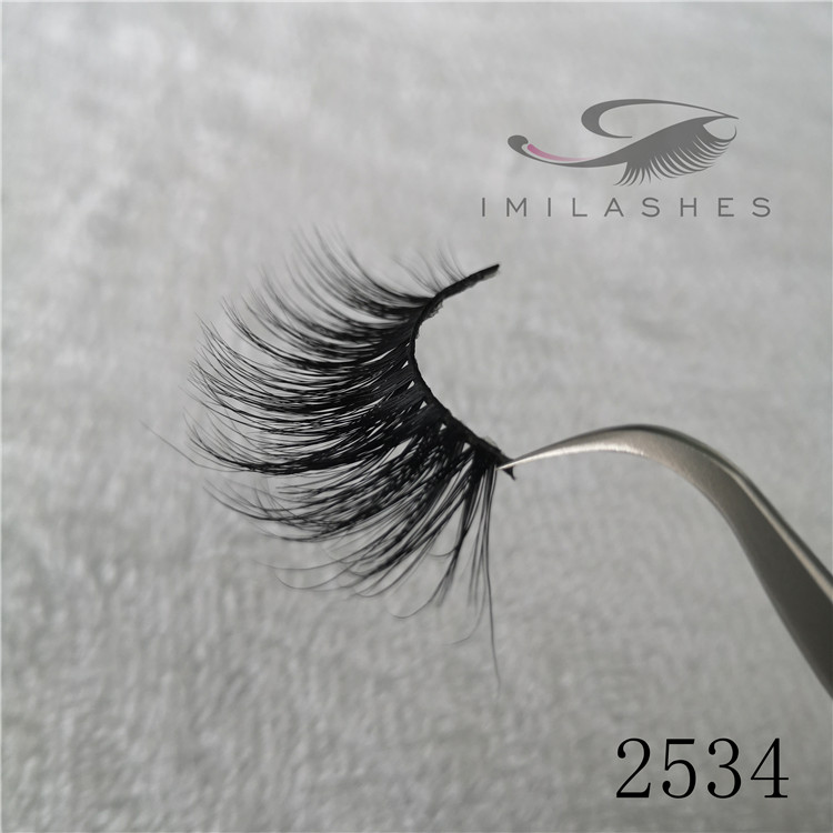 25mm mink eyelashes.jpg